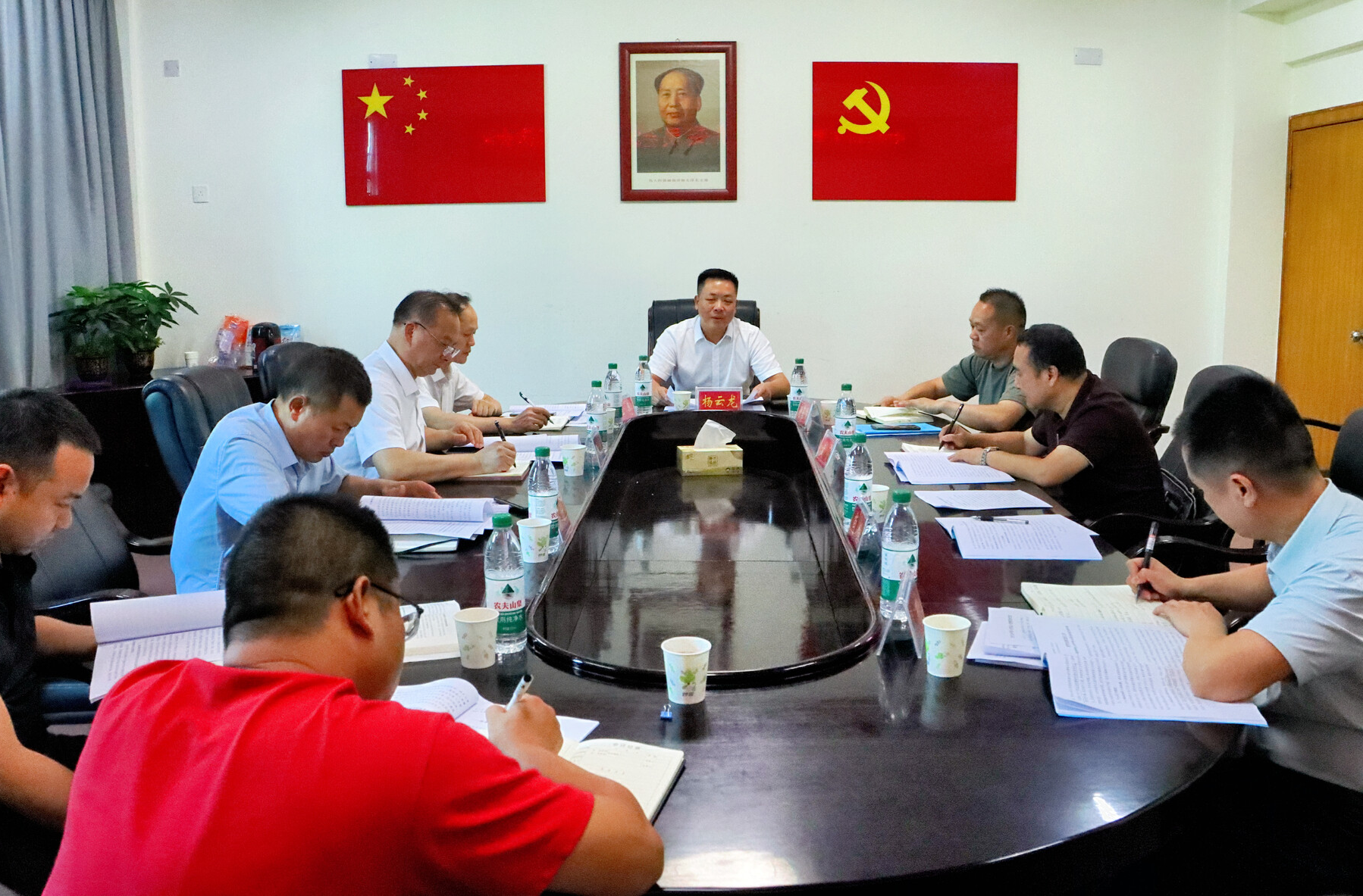 县委教育工作委员会2025年第二次会议召开