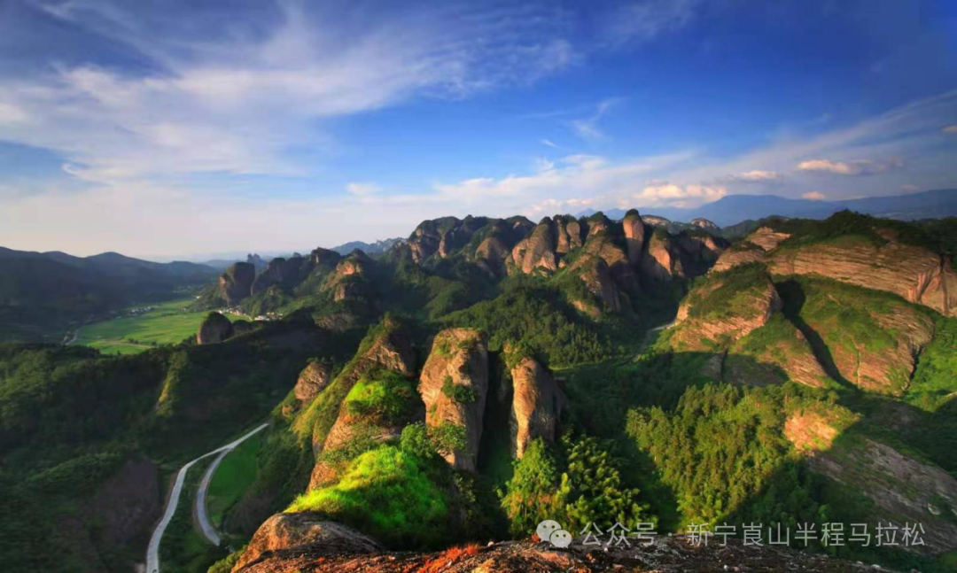 風(fēng)聲先行，步履將至！2025新寧崀山半程馬拉松定檔在即，報(bào)名即將開(kāi)啟！